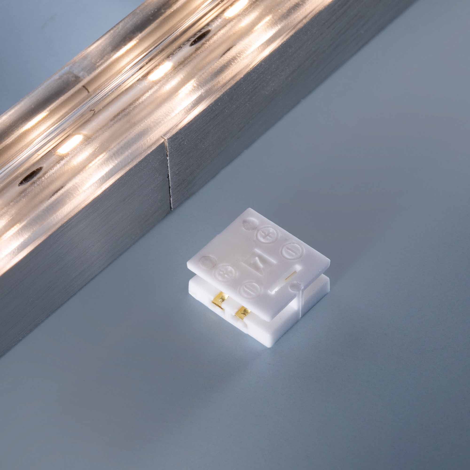Tappo terminale aperto per profilo in alluminio Alubar per strisce LED 50cm