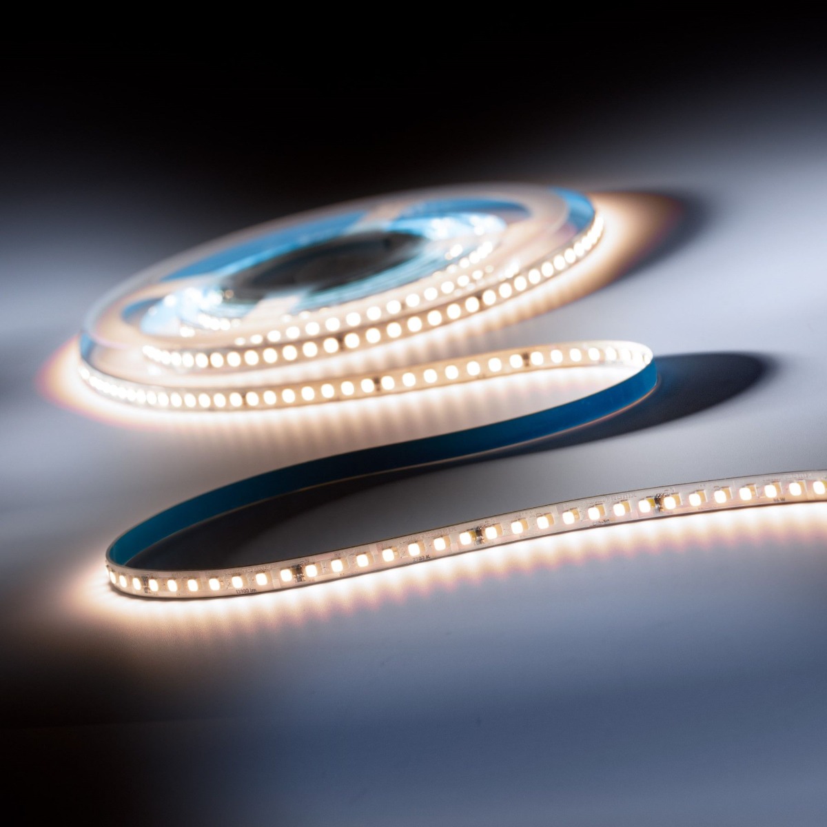 LumProtect IP67 LumiFlex3080 Seoul Striscia LED bianco caldo CRI80 3000K 13900lm 24V 140 LEDs/m 5m in bobina (2780lm/m 19,2W/m)