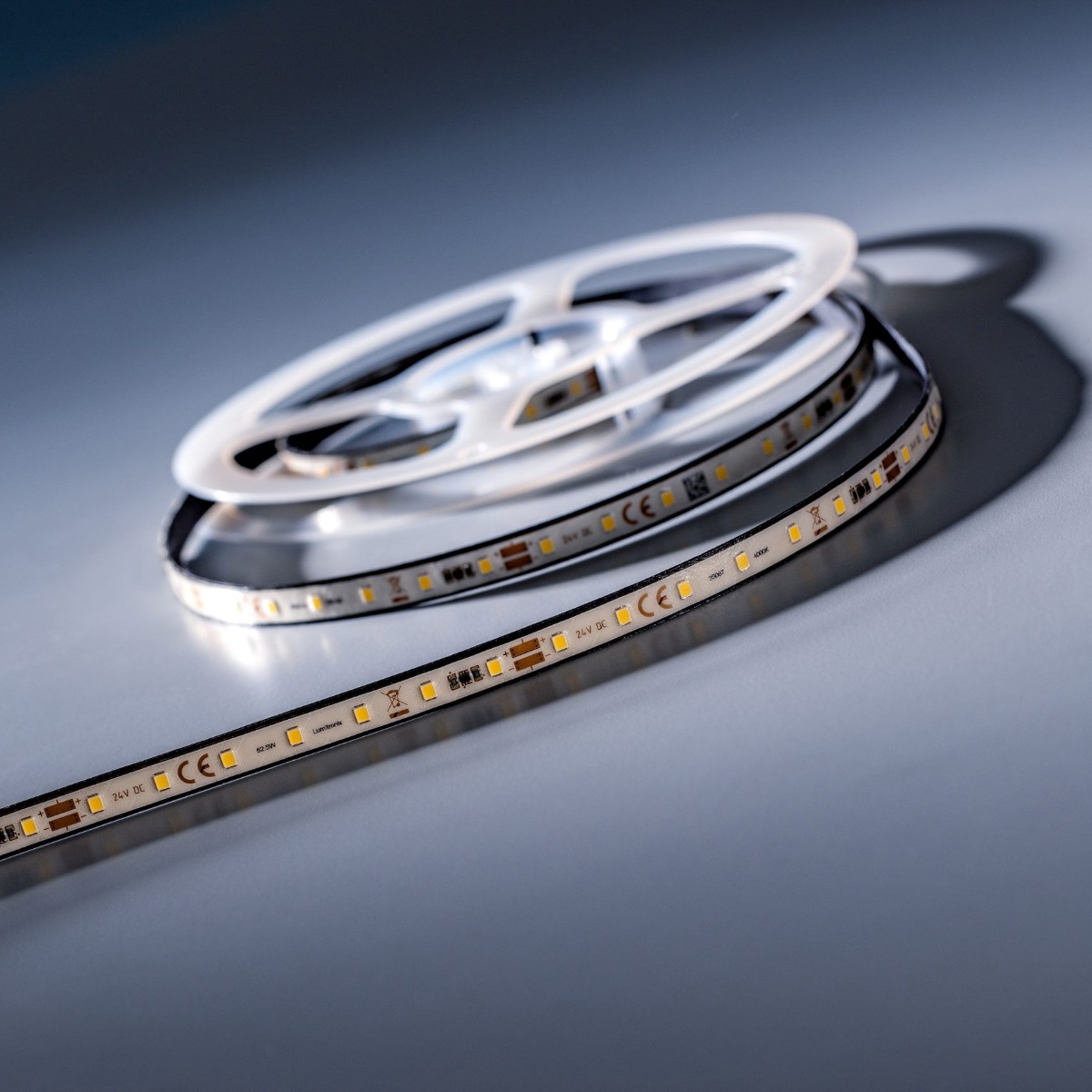 LumProtect IP67 LumiFlex2080 Samsung LED Strip bianco freddo CRI80 6500K 7050lm 24V 70 LEDs/m 5m in bobina (1410lm/m e 12,6W/m)