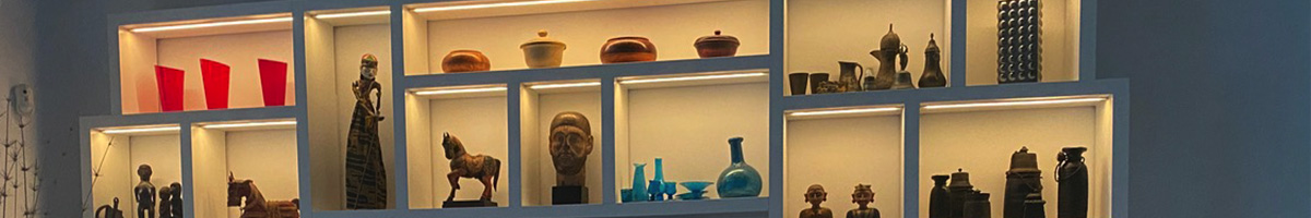 Un proprietario europeo desiderava esporre la propria collezione privata di statue, ceramiche e vetri d'arte utilizzando un'illuminazione il più possibile naturale e accurata. A tal fine ha scelto le strisce LED LumiFlex3098+ SunLike di Lumistrips, che fo