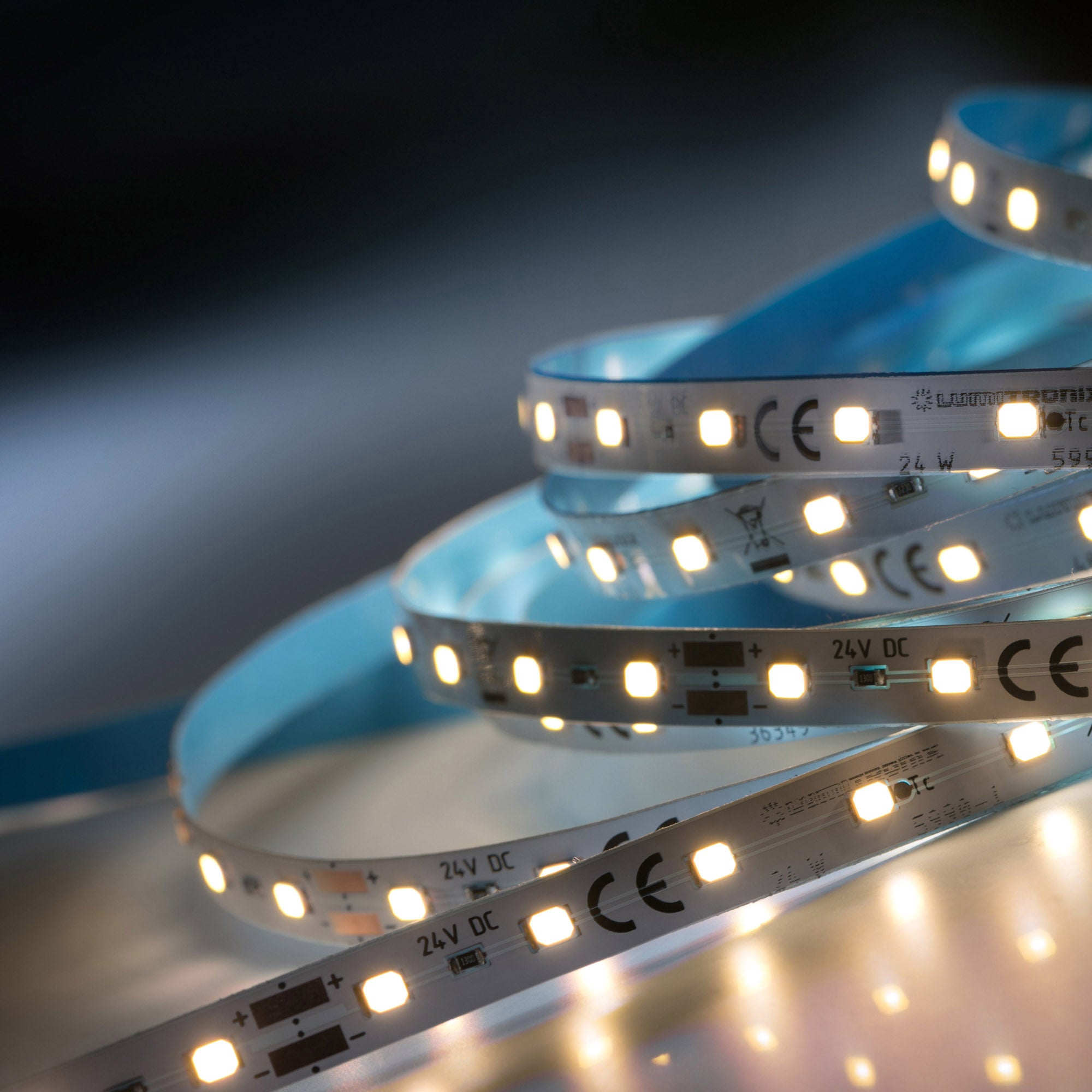 LumiFlex1080 Seoul LED Strip pure white CRI80 4000K 3395lm 24V 70 LEDs/m 5m reel (680lm/m 4.14W/m) 
