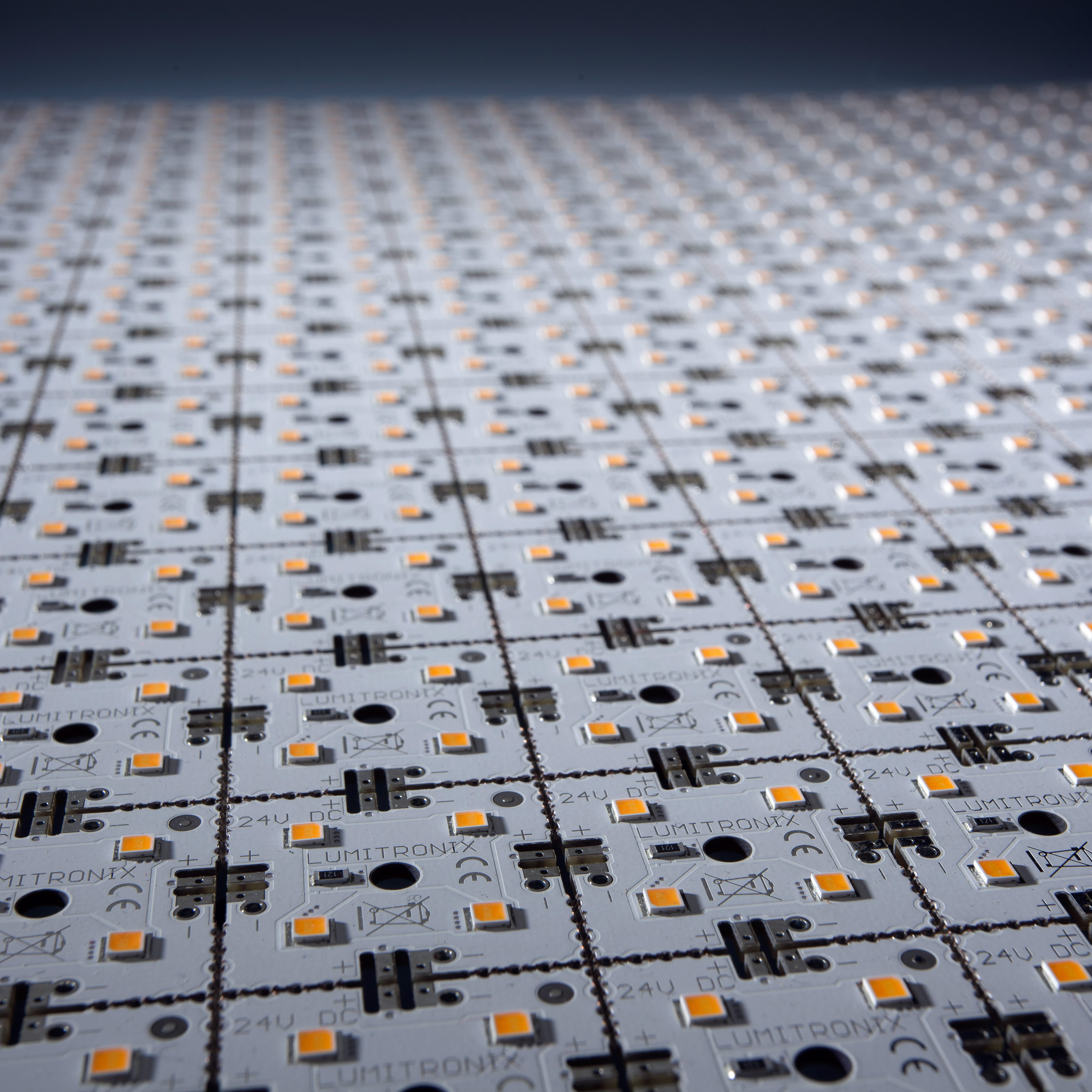 Modulo retroilluminazione Nichia Matrix Mini 126 segmenti (9x14) 504 LED 24V Bianco 5000K 60.5W 10040lm