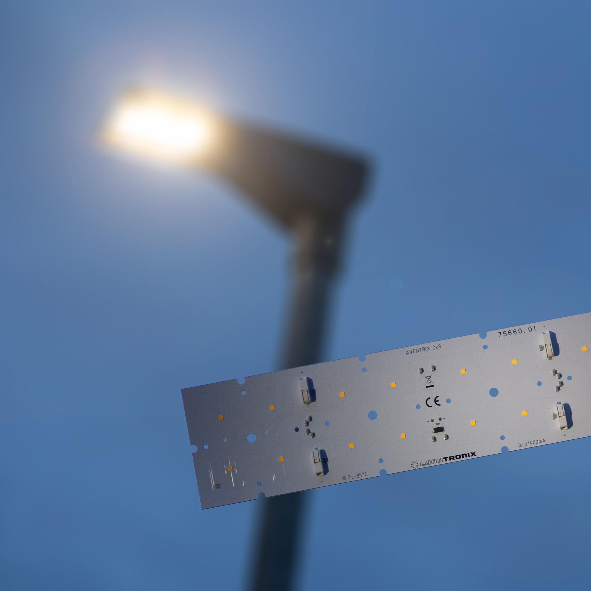 Nichia Modulo E21 2x8 16 LED bianco 4000K 68.3W 7785lm
