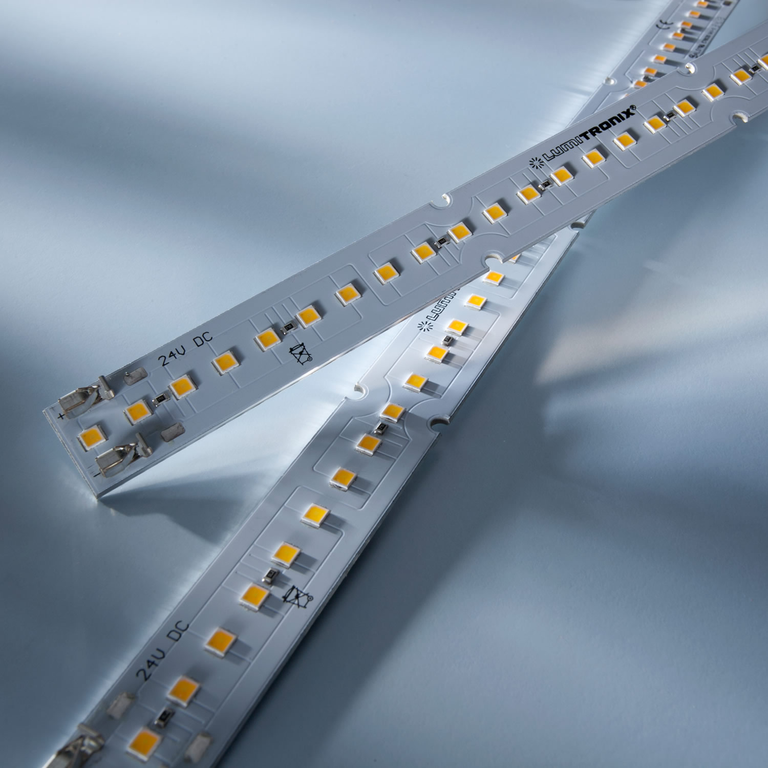 Maxline 35 Nichia Striscia LED bianco neutro 4000K 1090lm 350mA 35 LED modulo 28cm (3893lm/m 25W/m)