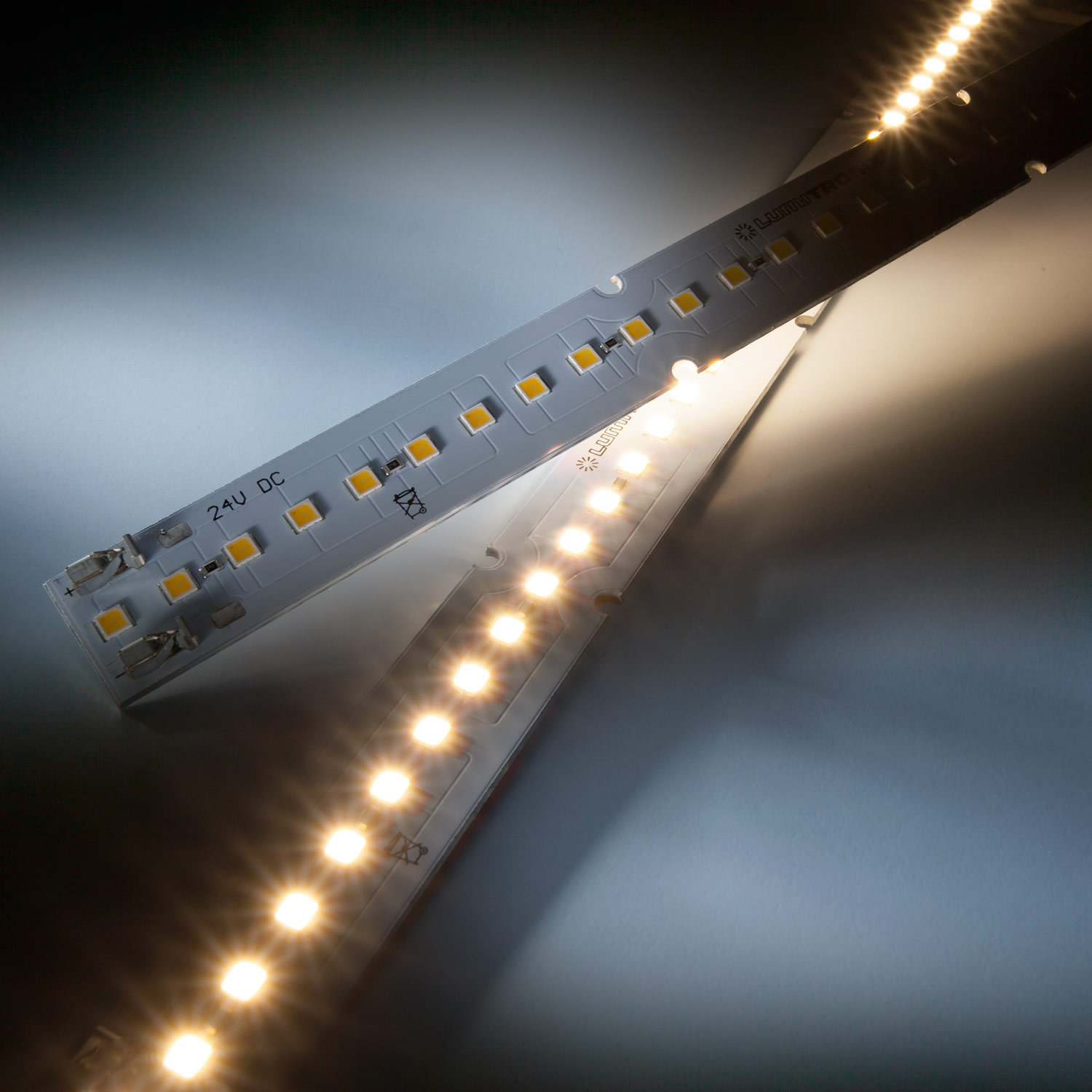 Maxline 35 Nichia Striscia LED bianco neutro 4000K 1090lm 350mA 35 LED modulo 28cm (3893lm/m 25W/m)