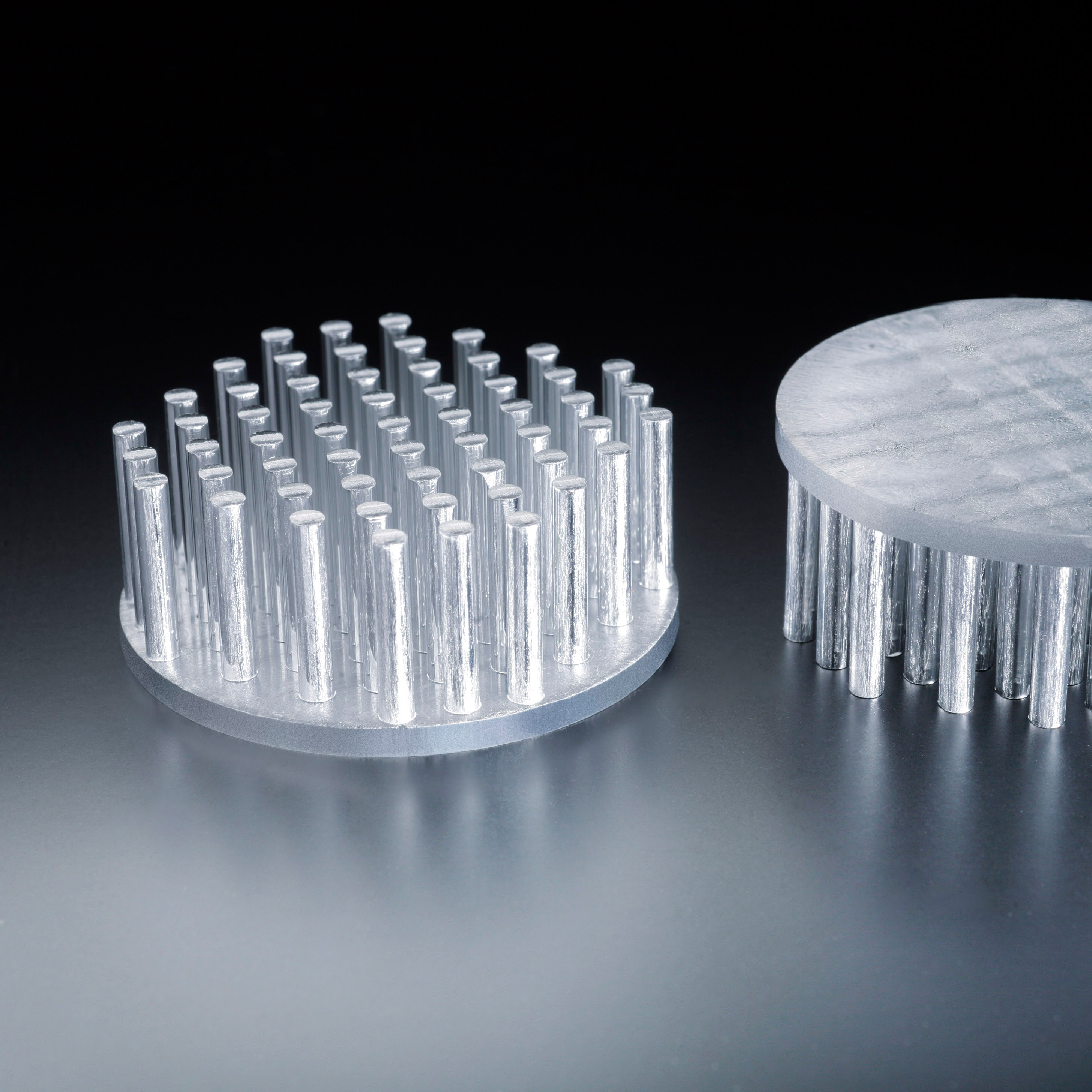 Dissipatore di calore rotondo 50mm per 1-3 LED ad alta potenza con PCB a stella max. 5 Watt