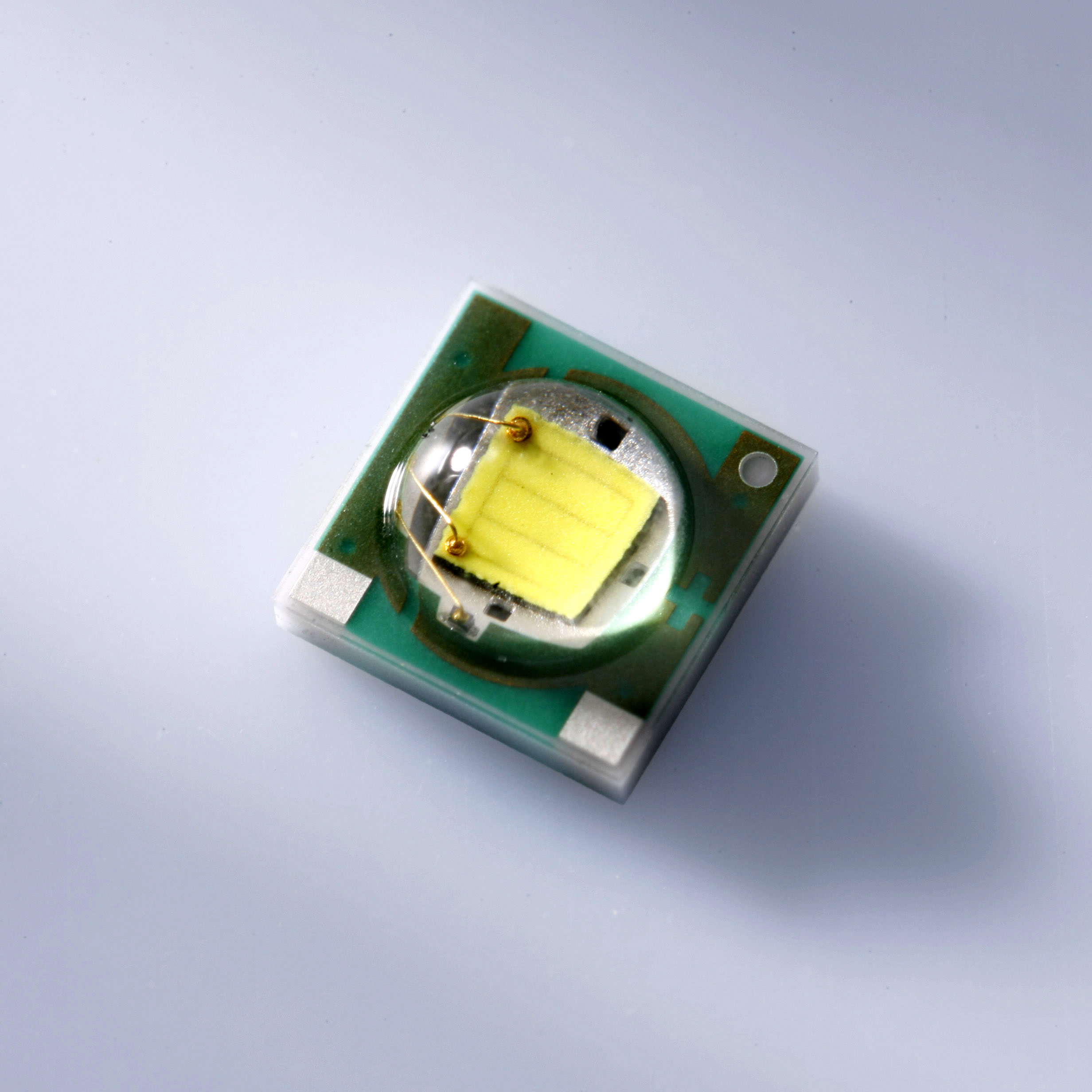 Cree XP-E 2 rosso con PCB (Star) 194 lm