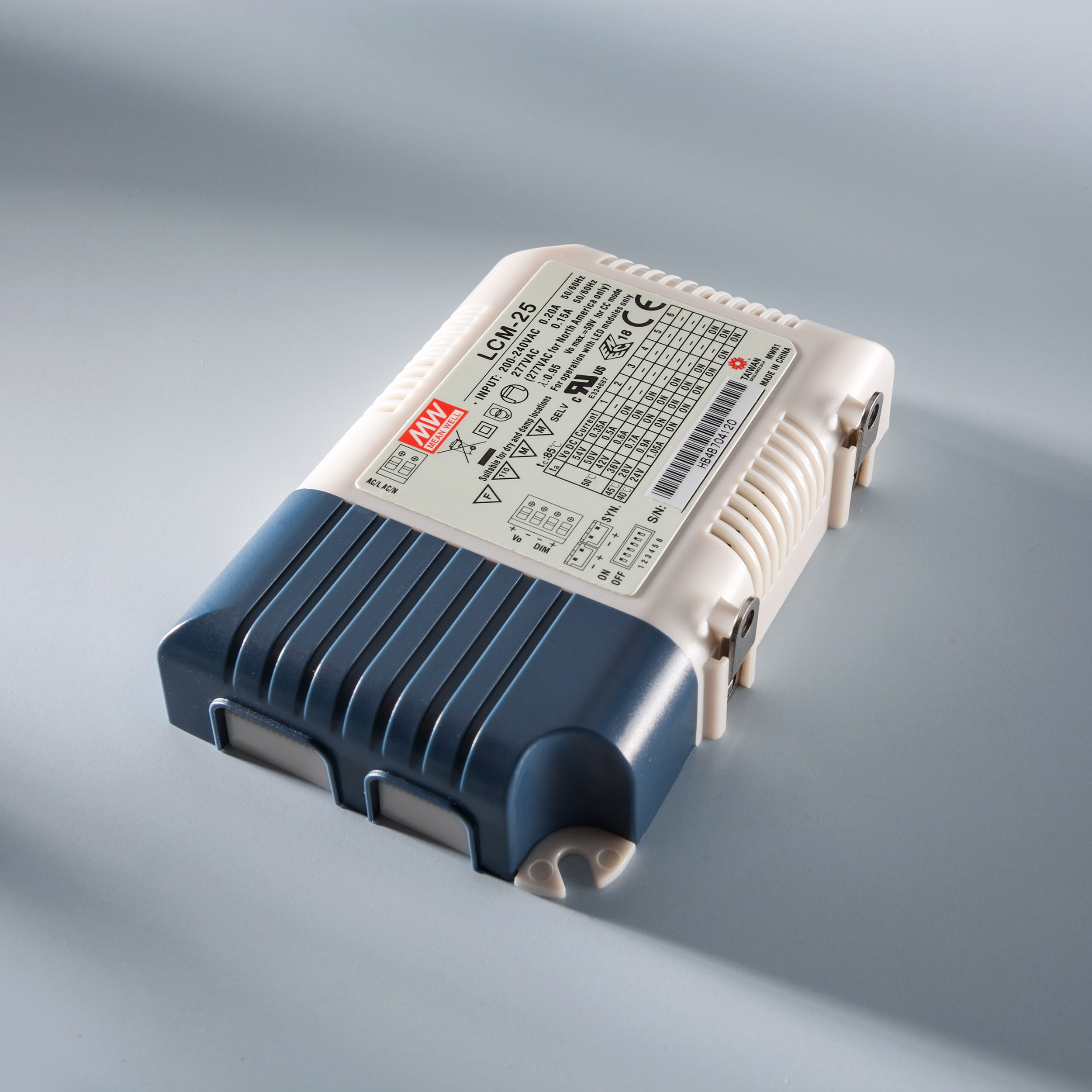 Driver LED a corrente costante MEAN WELL LCM-25 IP20 350 > 1050 mA 230V a 6 > 54VDC DIM