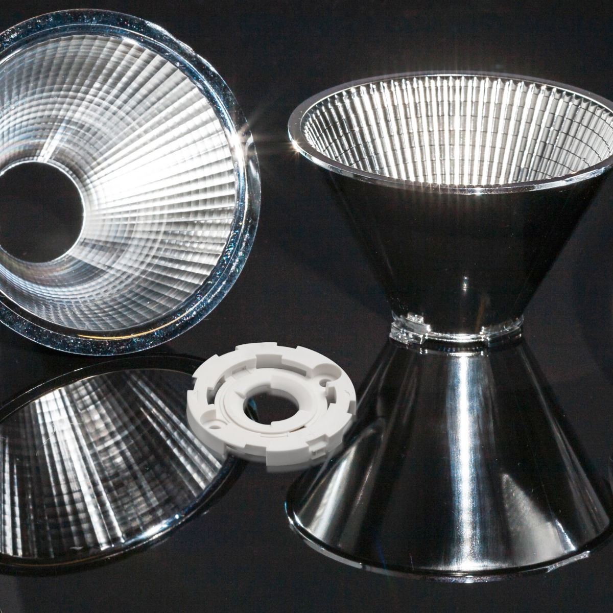 NICHIA COB Light-Engine, Square COB-S LEDs, LEDiL Optics, MechaTronix Heatsink (1000-2000lm, 2200-6500K, RA80-95)