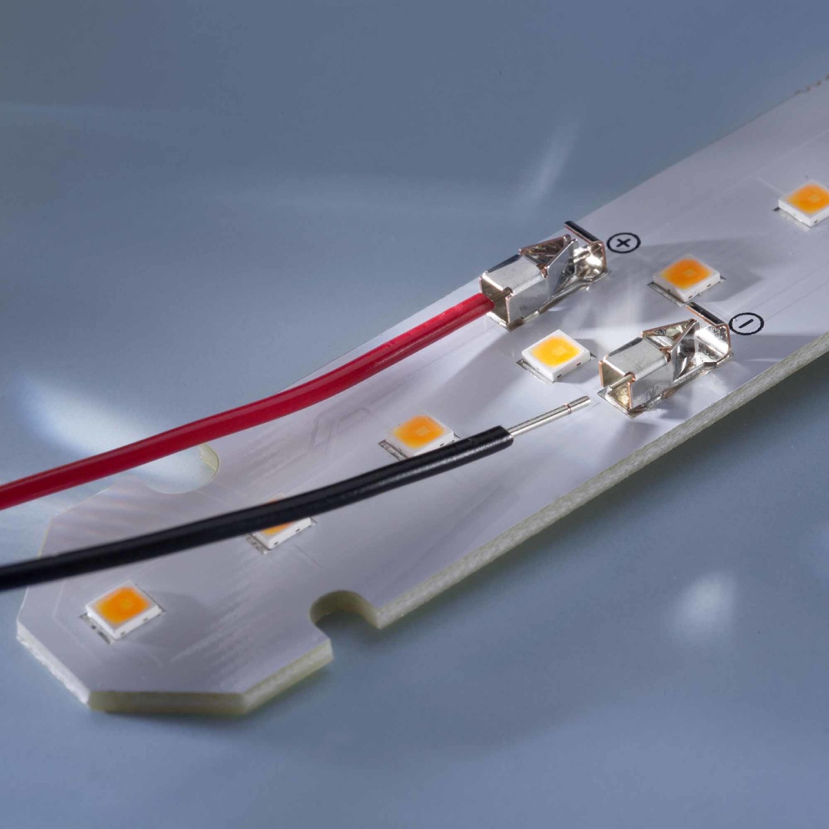LumiBar-50 configurabile Striscia LED da 50 cm colorata, Made in Germany, Nichia 757 LED, 12/24/48V (fino a 10000lm/m)