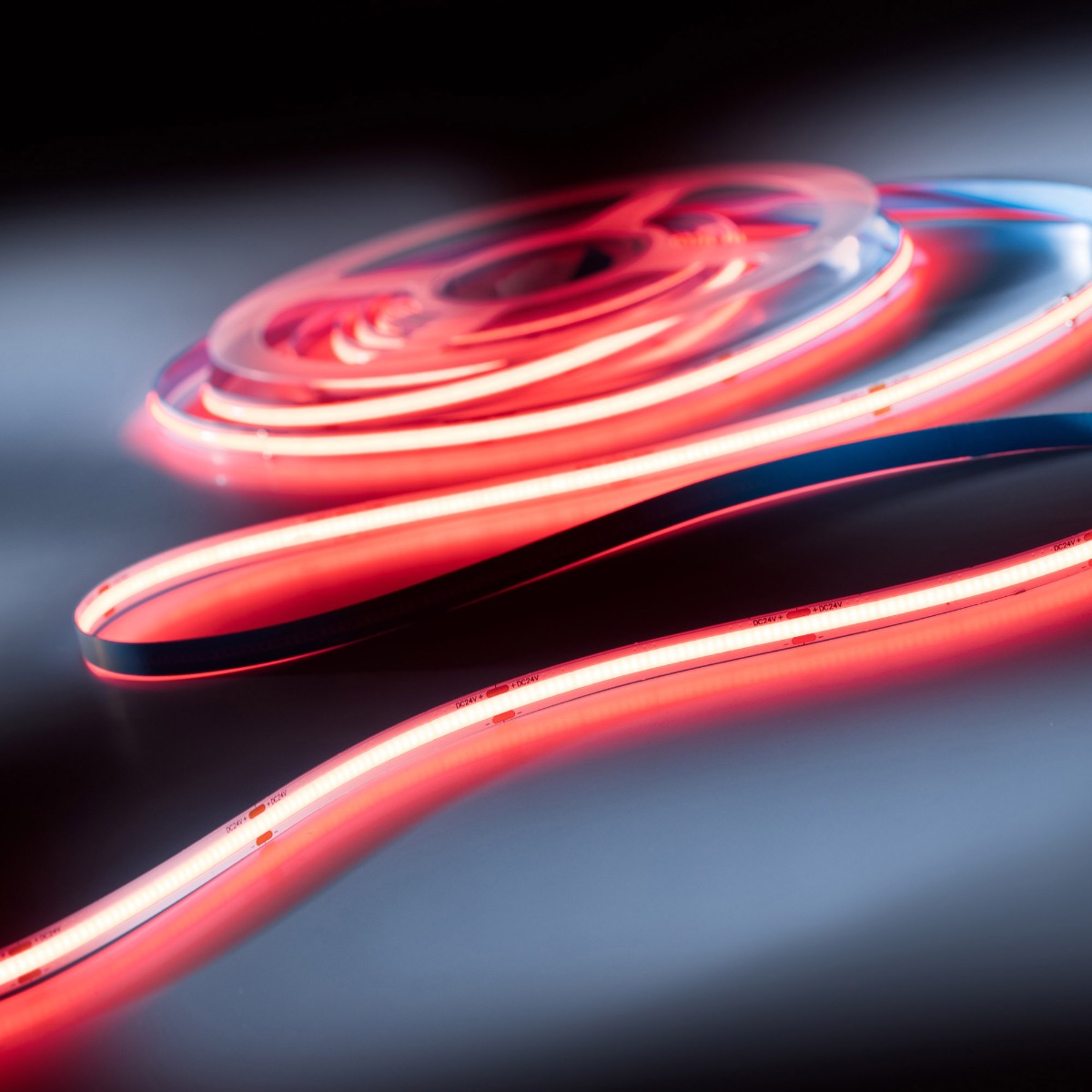 Striscia LED COB LumiFlex a luce continua Rosso 626nm 1875lm 24V Rotolo da 5 m (375lm/m e 11,7W/m)