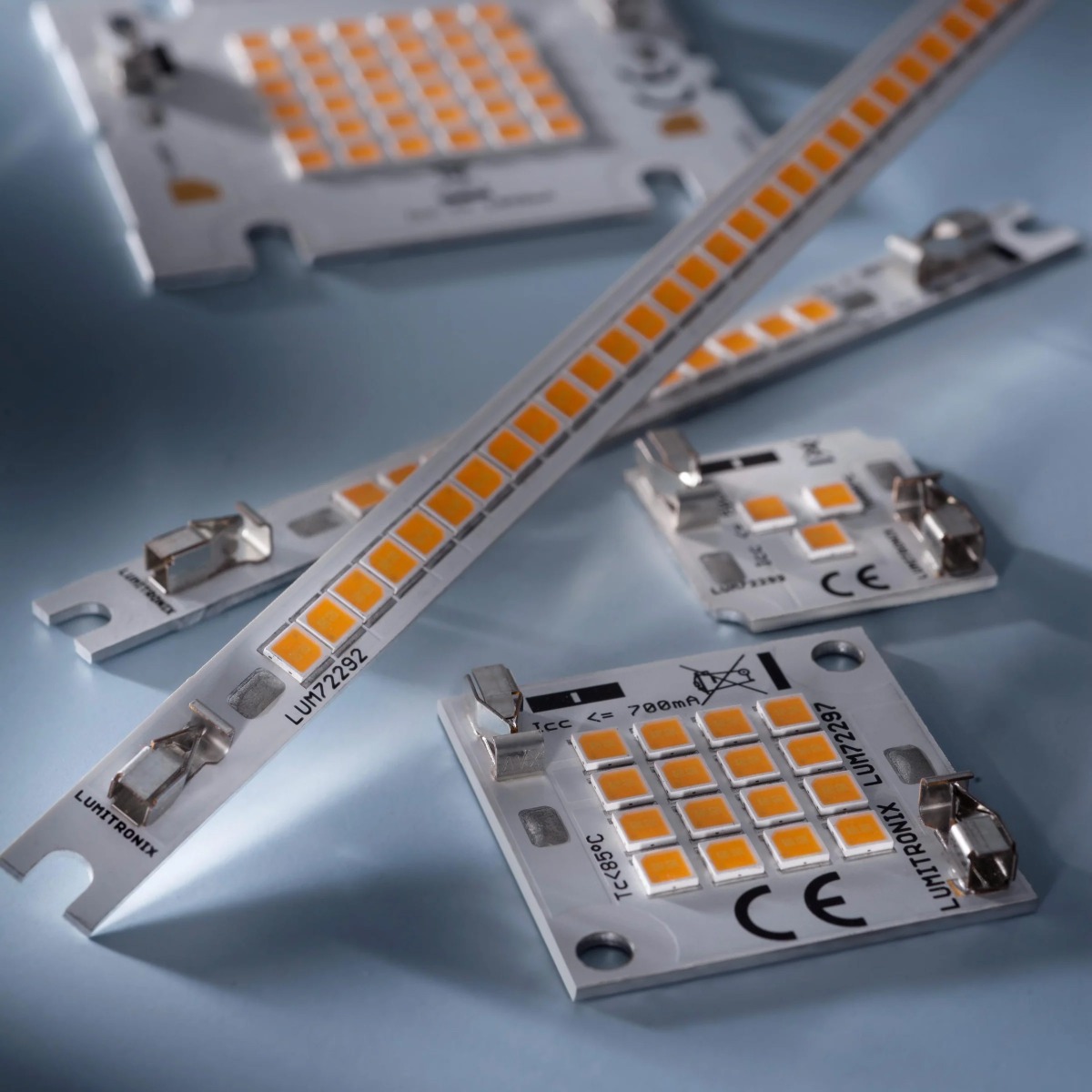 Moduli LED bianchi compatti Plug & Play Nichia 757 su misura, Made in Germany, lunghezza 30-150 mm e larghezza 5-150 mm