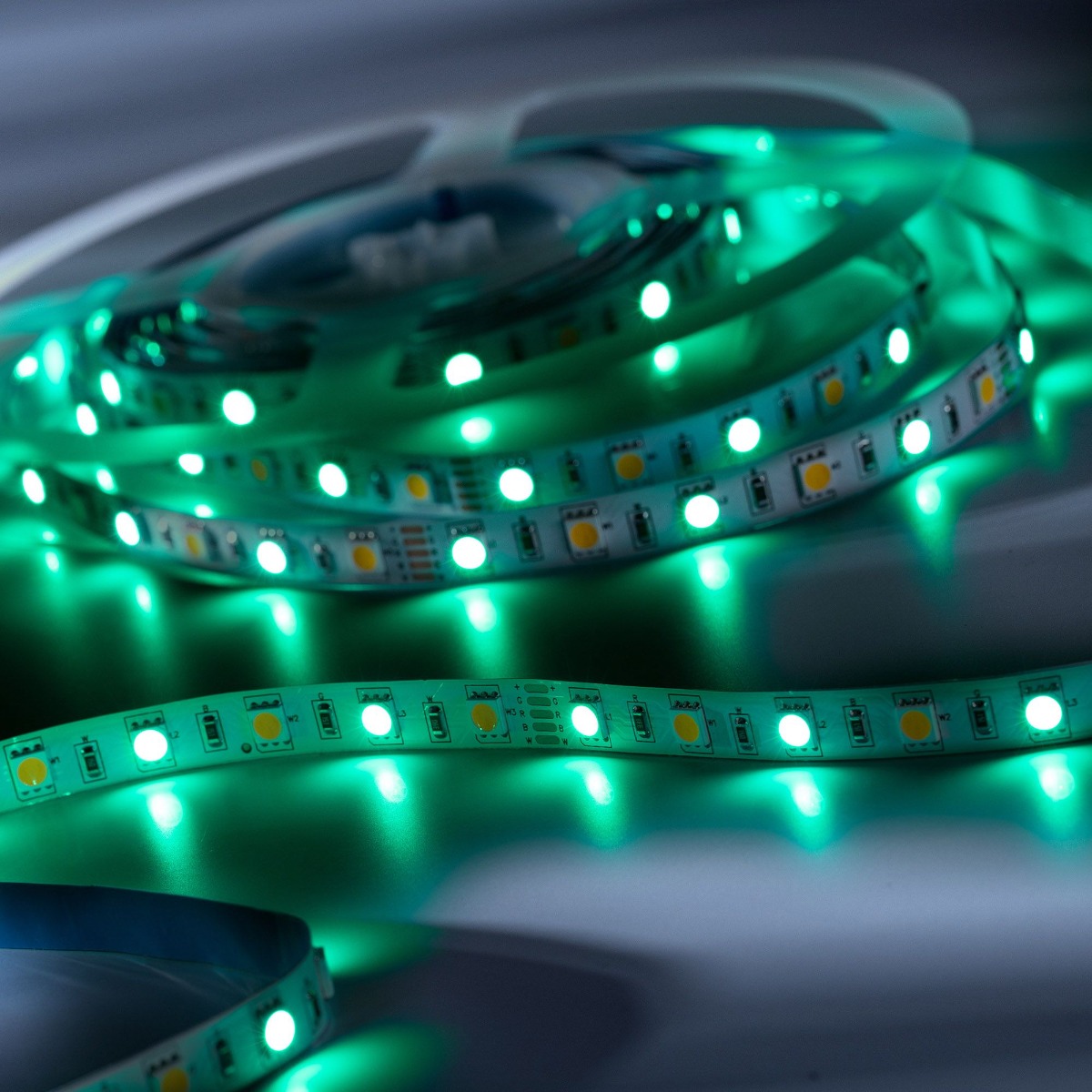 LumiFlex-RGBW-1080 ECO striscia LED RGB-Bianco CRI70+ 3000K 1000lm 12V 60 LED/m 5m bobina