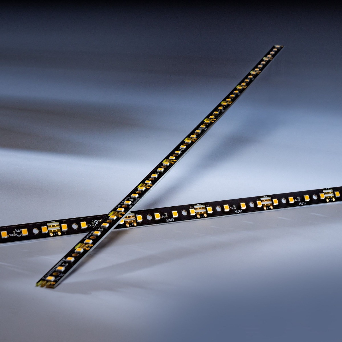Multibar3090-BE Striscia LED Nichia Black Edition bianco caldo CRI90 3000K 850lm 24V 44 LED barra 50cm (1700lm/m 13W/m)