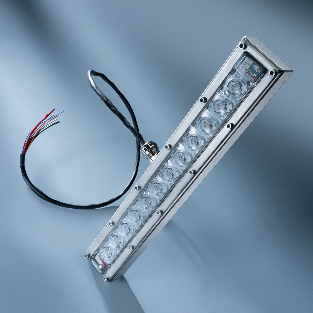 Modulo LED UVC violetto Seoul Viosys 275nm 12 LED 152mW 29cm 48VDC IP67 con centralina inclusa, per la disinfezione