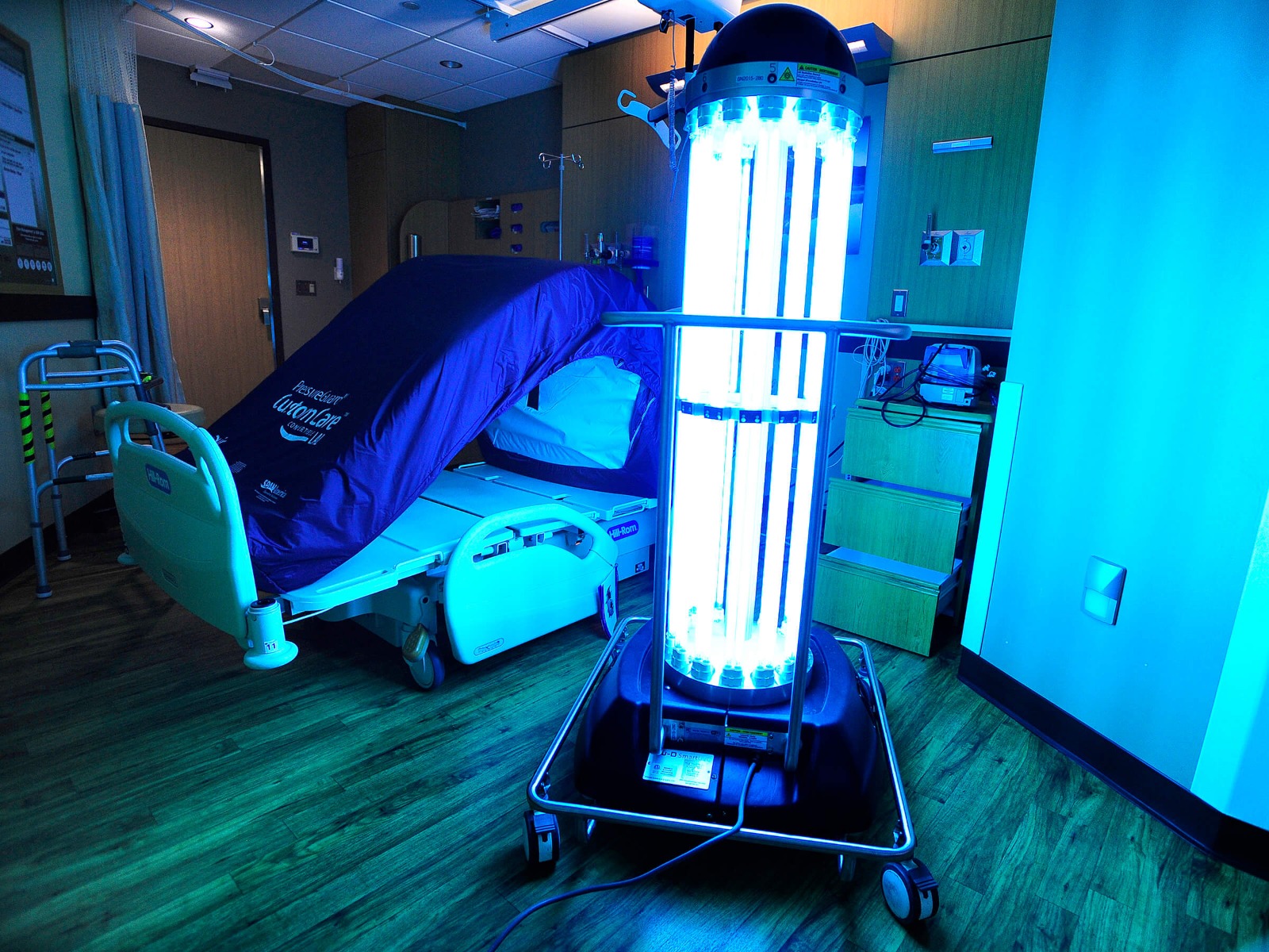 Robot UV per uso ospedaliero